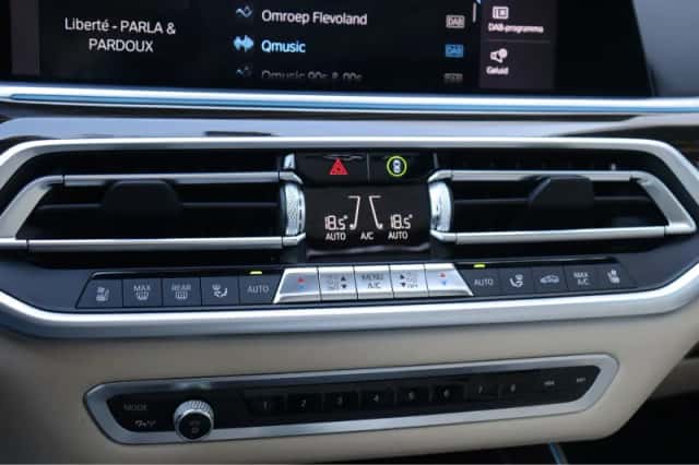 BMW X5 (2020) thumbnail 44