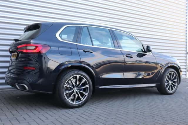 BMW X5 (2020) thumbnail 9