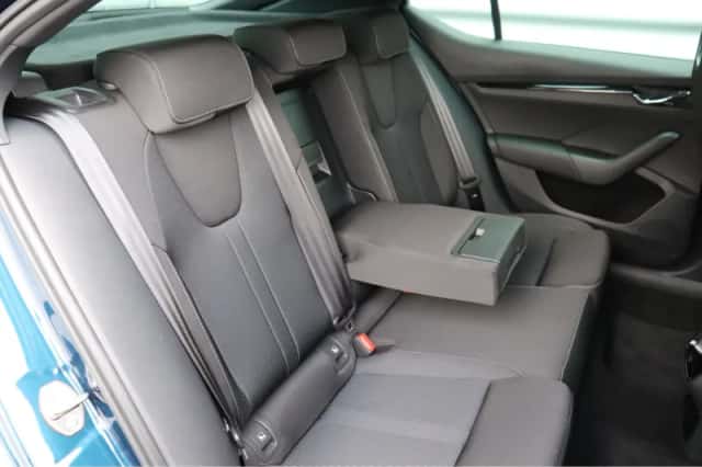 Škoda Octavia (2022) thumbnail 16