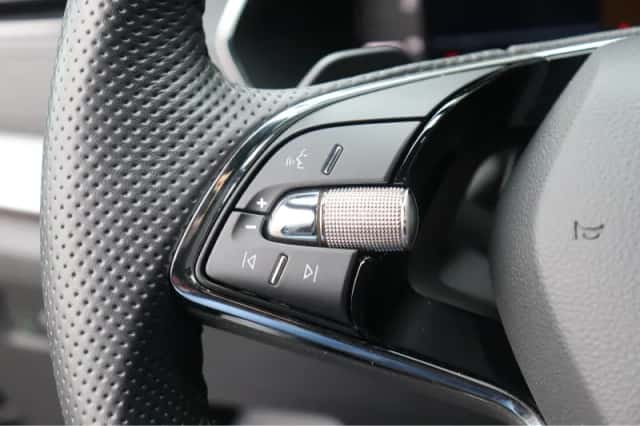 Škoda Octavia (2022) thumbnail 22