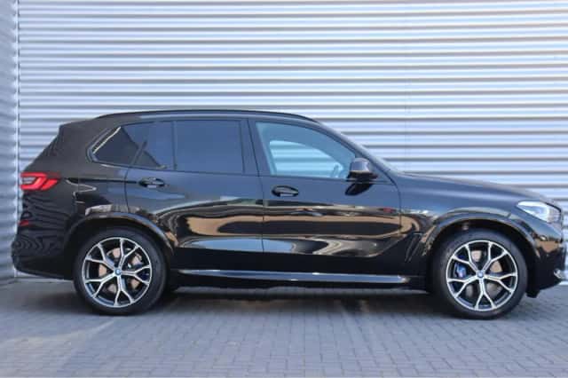 BMW X5 (2023) thumbnail 3