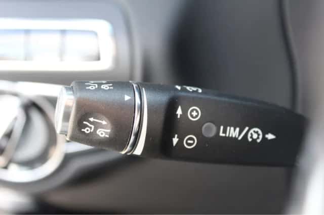 Mercedes-Benz C-Klasse (2015) thumbnail 22