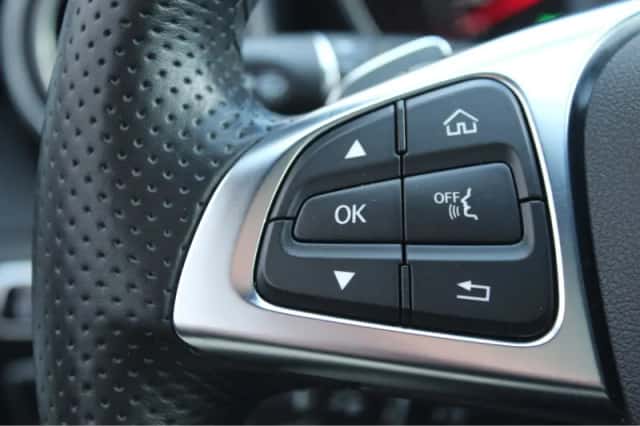 Mercedes-Benz C-Klasse (2015) thumbnail 24