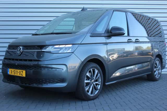 Volkswagen Multivan (2024) thumbnail 1