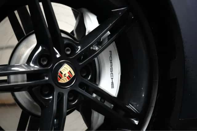 Porsche Taycan (2023) thumbnail 15