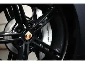 Porsche Taycan (2023) thumbnail 15