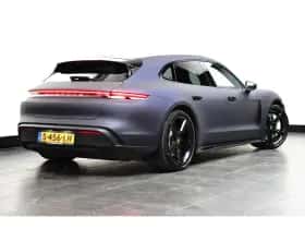 Porsche Taycan (2023) thumbnail 5