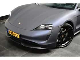 Porsche Taycan (2023) thumbnail 7