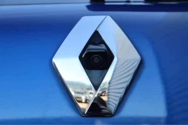 Renault Captur (2021) thumbnail 16