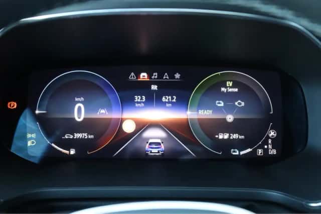 Renault Captur (2021) thumbnail 25
