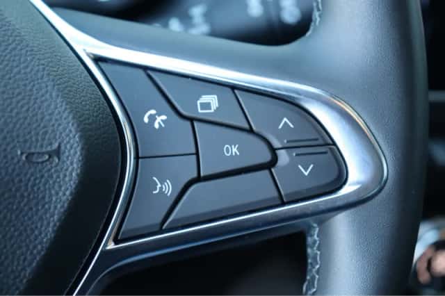 Renault Captur (2021) thumbnail 26