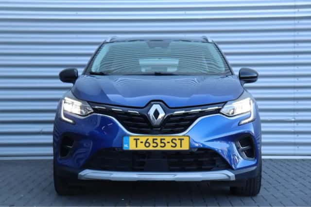 Renault Captur (2021) thumbnail 5