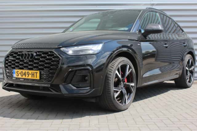 Audi Q5 (2022) thumbnail 1