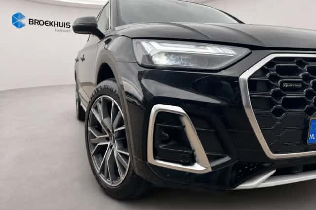 Audi Q5 (2022) thumbnail 4