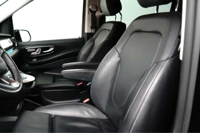 Mercedes-Benz EQV (2023) thumbnail 17