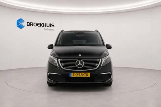 Mercedes-Benz EQV (2023) thumbnail 5