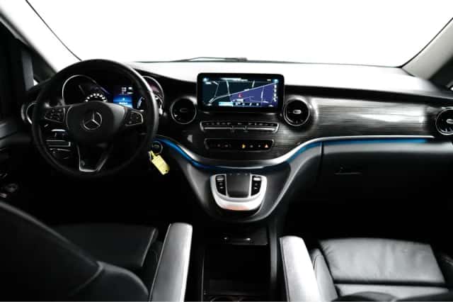 Mercedes-Benz EQV (2023) thumbnail 7