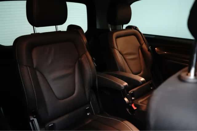Mercedes-Benz EQV (2023) thumbnail 10