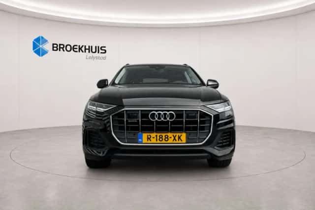 Audi Q8 (2021) thumbnail 5