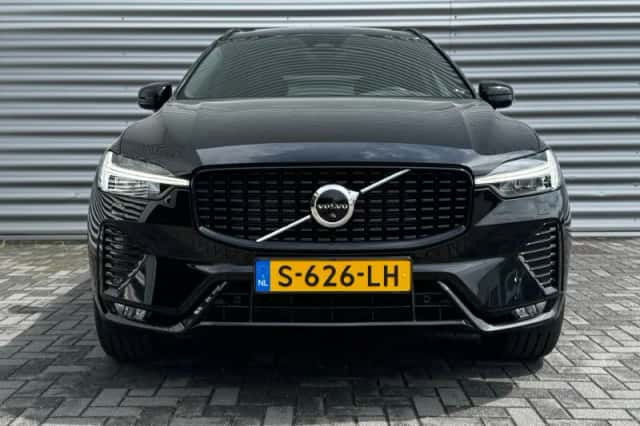 Volvo XC60 (2023) thumbnail 5