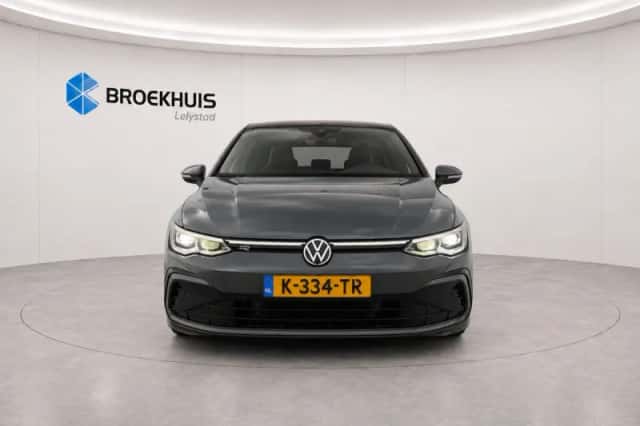 Volkswagen Golf (2021) thumbnail 5