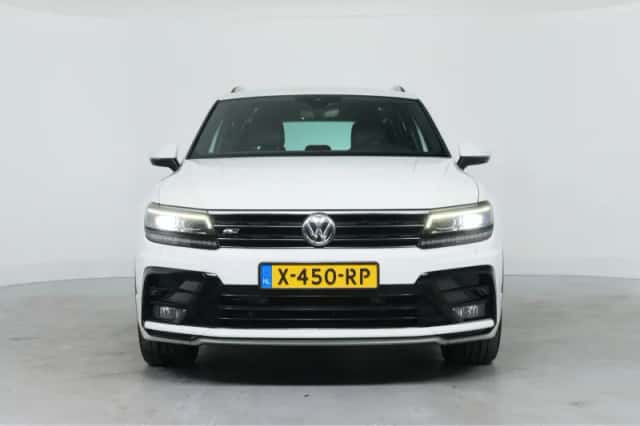 Volkswagen Tiguan (2019) thumbnail 3