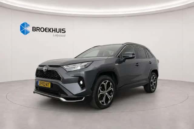 Toyota RAV4 (2024) thumbnail 1
