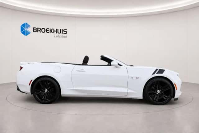 Chevrolet Camaro (2017) thumbnail 4