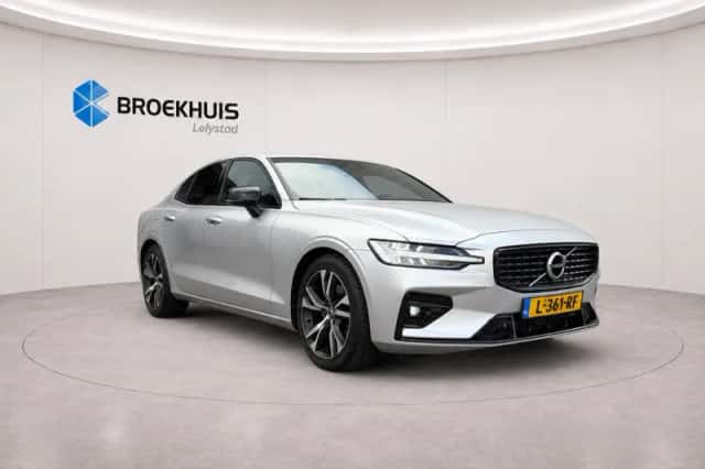 Volvo S60 (2021) thumbnail 4