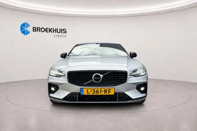 Volvo S60 (2021) thumbnail 5