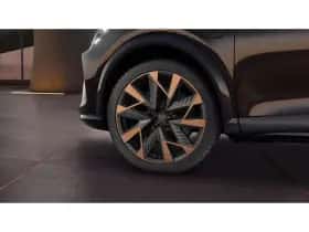 CUPRA Formentor (2025) thumbnail 5