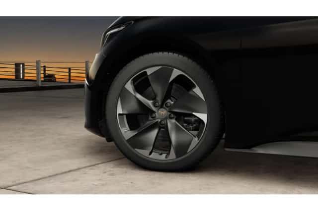 CUPRA Born (2025) thumbnail 5