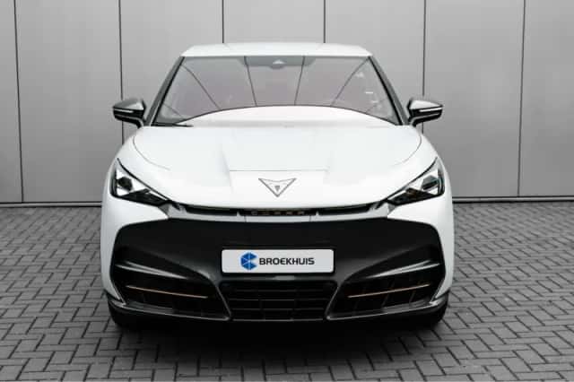 CUPRA Tavascan (2026) thumbnail 3