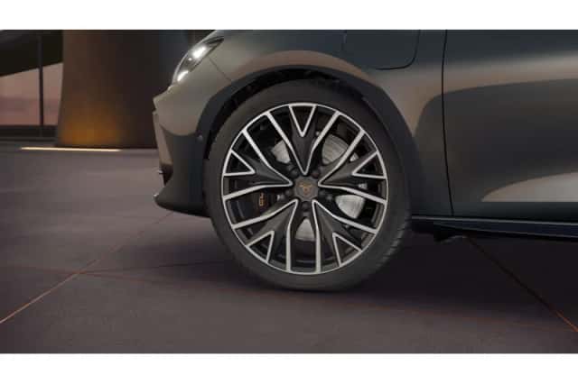 CUPRA Leon (2026) thumbnail 5