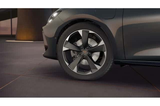 CUPRA Leon (2026) thumbnail 5