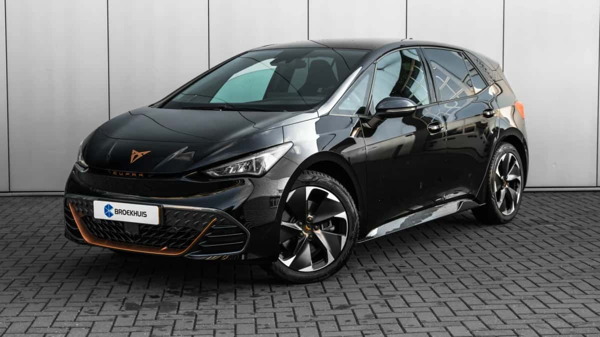 CUPRA Born (2025) — foto 1