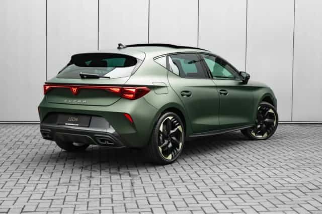 CUPRA Leon (2026) thumbnail 2