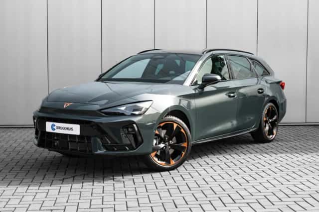 CUPRA Leon Sportstourer (2025) thumbnail 1