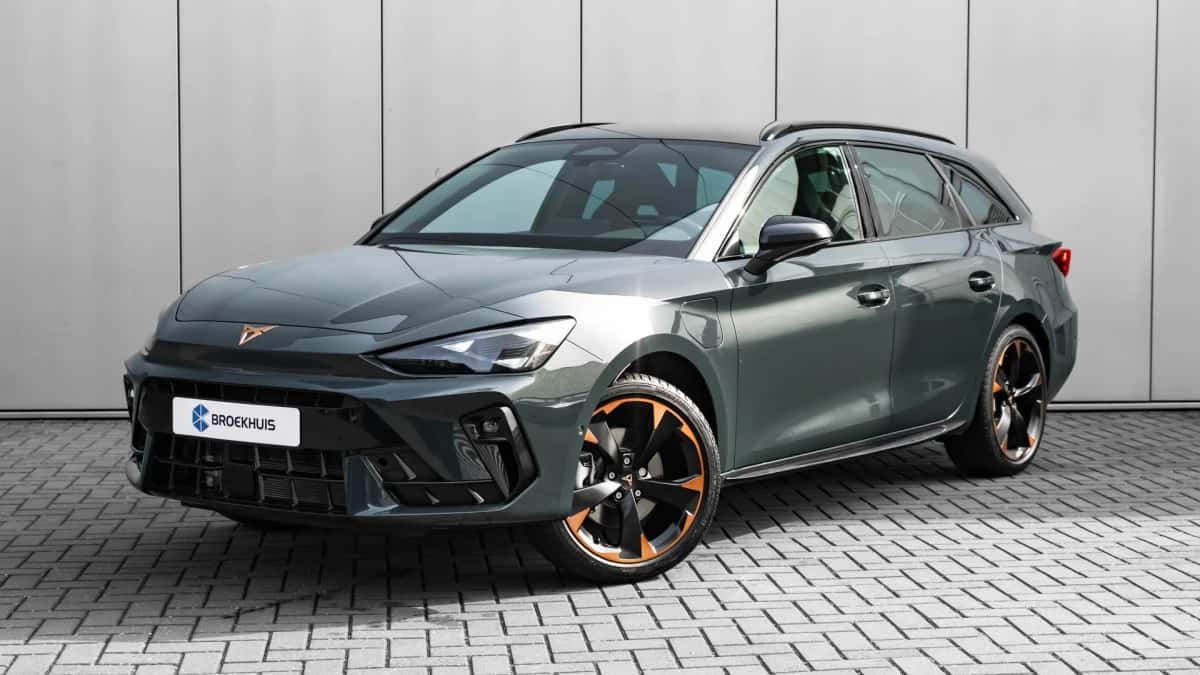 CUPRA Leon Sportstourer (2025) — foto 1