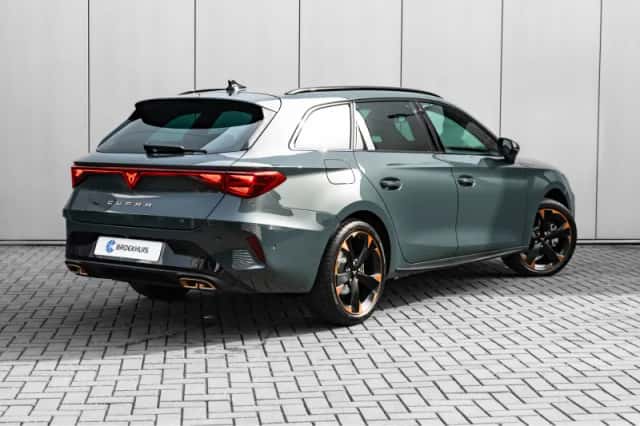 CUPRA Leon Sportstourer (2025) thumbnail 2