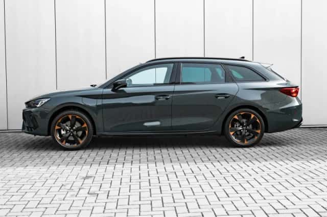 CUPRA Leon Sportstourer (2025) thumbnail 5