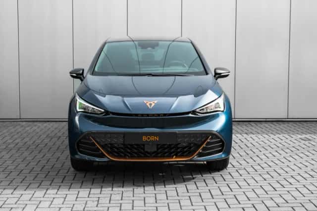 CUPRA Born (2025) thumbnail 3