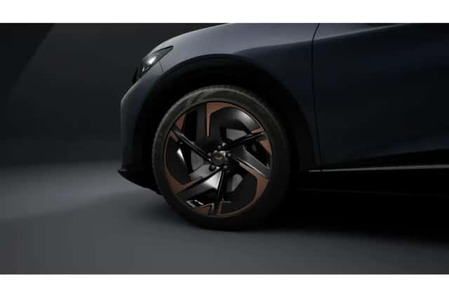 CUPRA Tavascan (2026) thumbnail 5