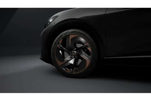 CUPRA Tavascan (2026) thumbnail 5