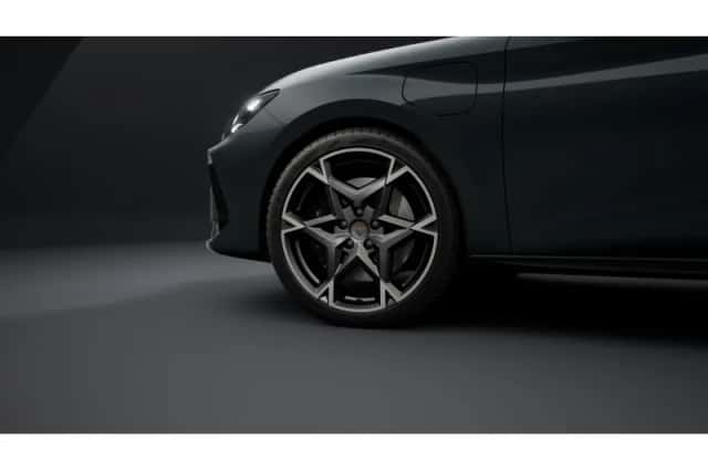 CUPRA Leon (2026) thumbnail 5