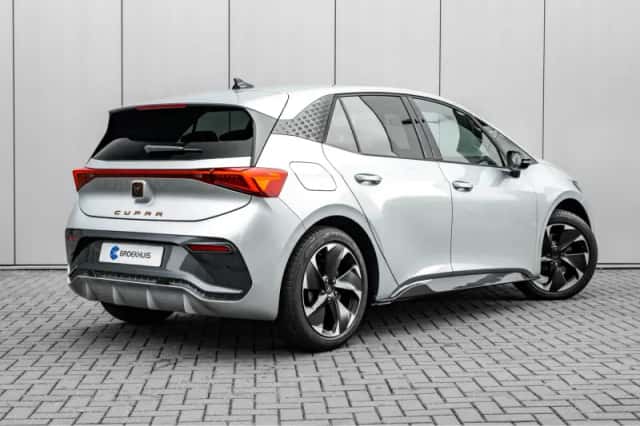 CUPRA Born (2026) thumbnail 2