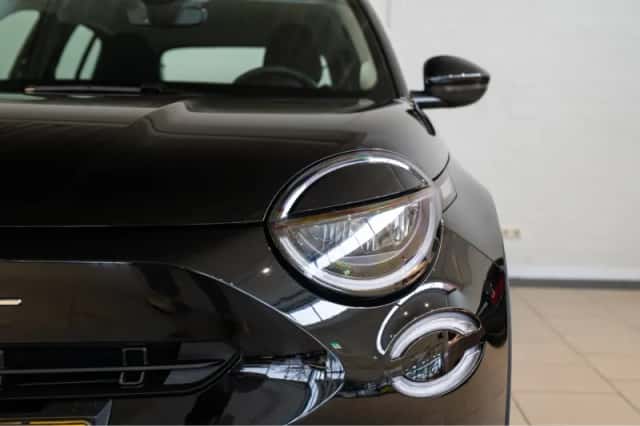 Fiat 600 (2025) thumbnail 3