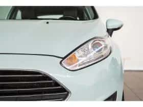 Ford Fiesta (2016) thumbnail 3