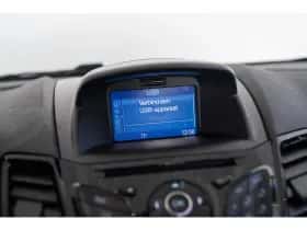 Ford Fiesta (2016) thumbnail 23