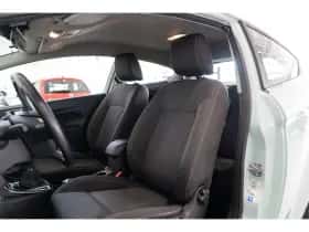 Ford Fiesta (2016) thumbnail 8